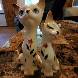Cute kitty salt and pepper